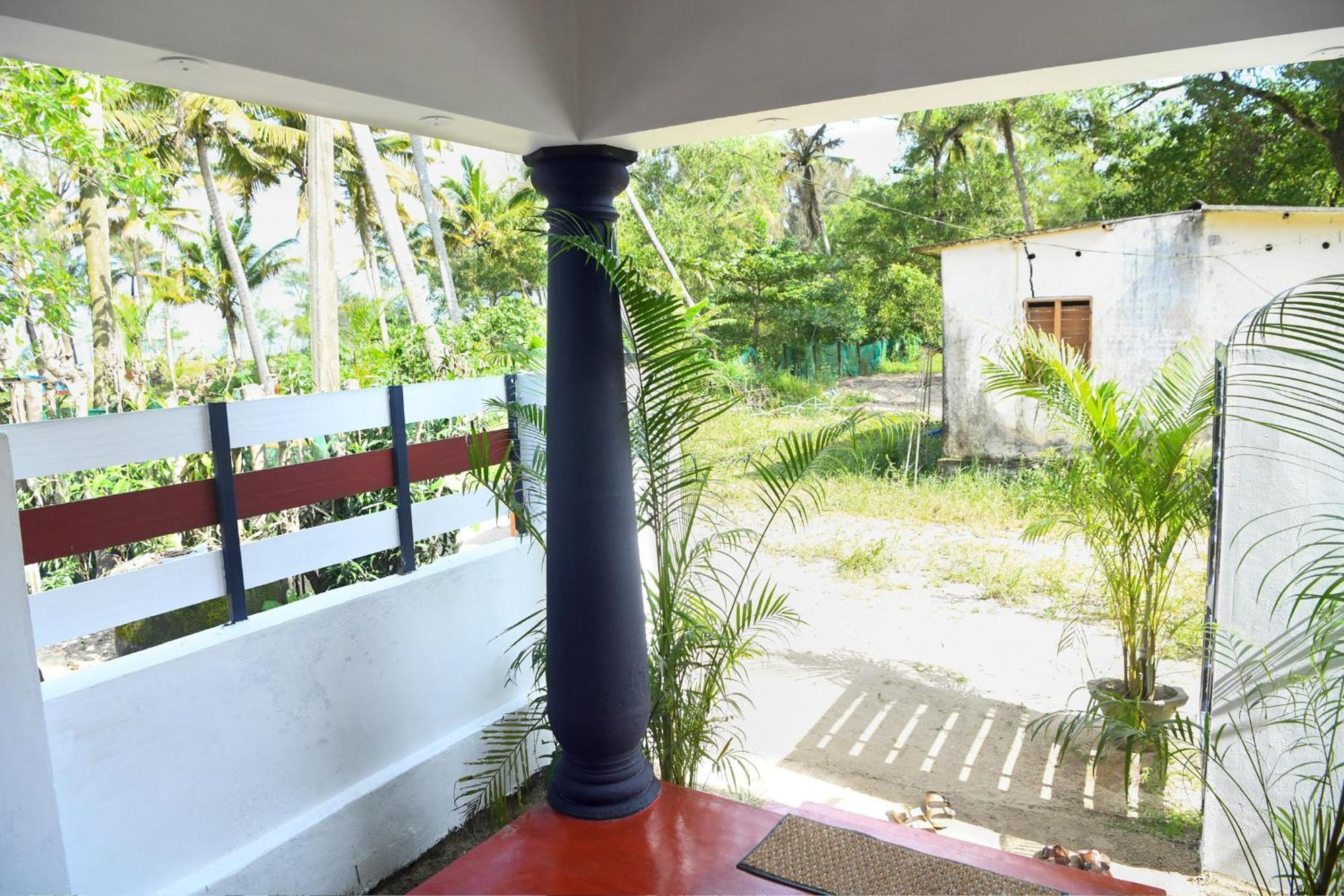 Shoreline Marari Beach Villa At Golden Beach Mararikulam Alappuzha Екстериор снимка